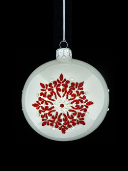 A set of 6 glass Christmas baubles with a snowflake motif.