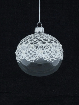 Set of 6 glass Christmas tree baubles on clear glass with an ornament motif